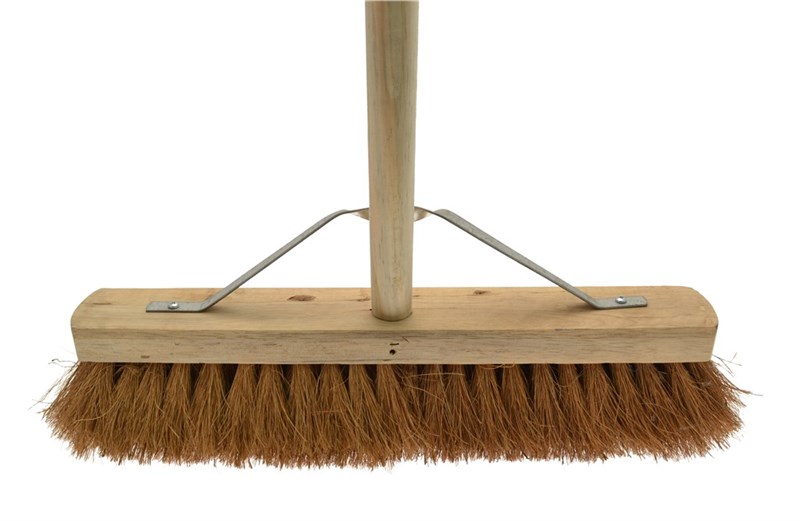 Broom 18